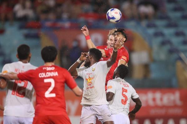 Vòng 5 V-League 2025/26: Hơi thở ngoại binh