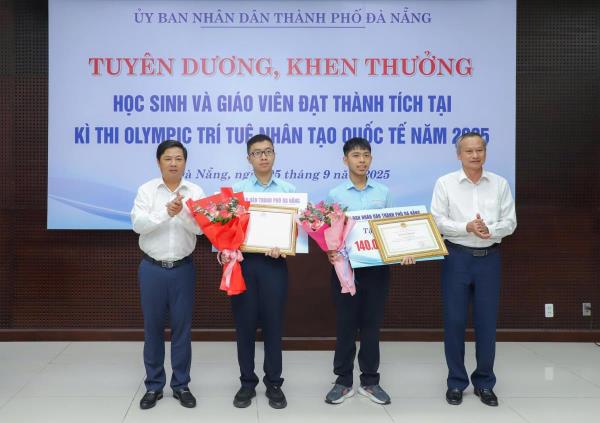 Đà Nẵng tuyên dương học sinh đạt thành tích cao tại Kỳ thi Olympic Trí tuệ nhân tạo quốc tế 2025