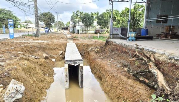 Tết này bà con vẫn khổ