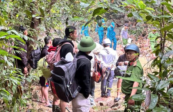 Tuần tra đẩy đuổi vàng tặc