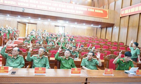 Công an thành phố Đà Nẵng lấy ý kiến cử tri nơi công tác đối với người được dự kiến giới thiệu ứng cử đại biểu Quốc hội và HĐND