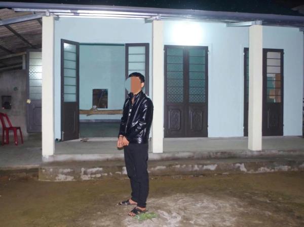 Canh ba thanh niên cướp của bà già