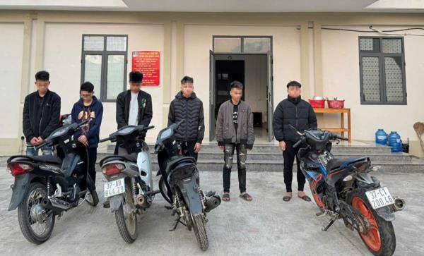 Báo thủ gây rối