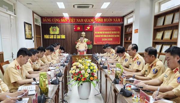 Phát động phong trào thi đua chào mừng 80 năm ngày truyền thống lực lượng Cảnh sát giao thông