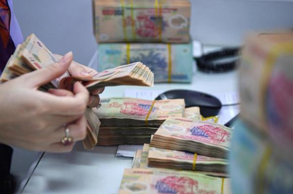 Lãi suất tiết kiệm tăng liên tục, lãi cho vay ra sao?