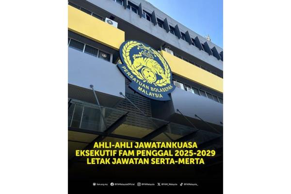 Toàn bộ lãnh đạo FAM từ chức