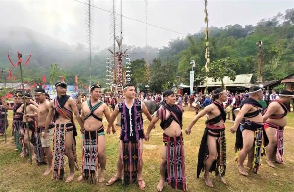 Công an xã A Vương đảm bảo tuyệt đối an ninh trật tự Lễ hội mừng Đảng, mừng Xuân năm 2026 vùng biên giới