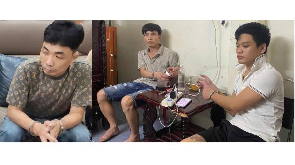 Bắt cặp đôi rửa ngoại tệ giả để mua ma túy