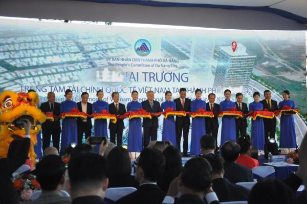 Khai trương Trung tâm Tài chính quốc tế Việt Nam tại thành phố Đà Nẵng