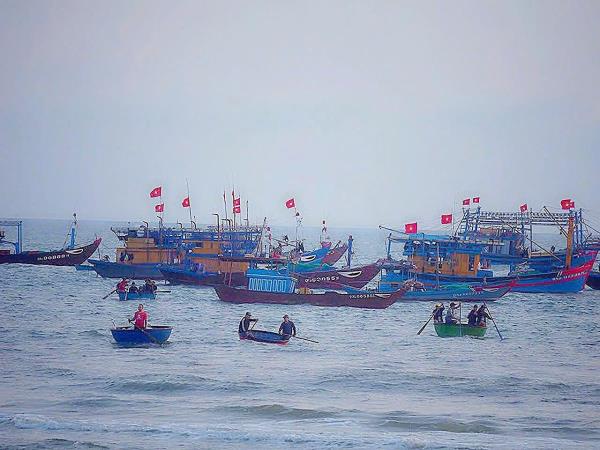Khảo sát chuyển đổi nghề khai thác hải sản