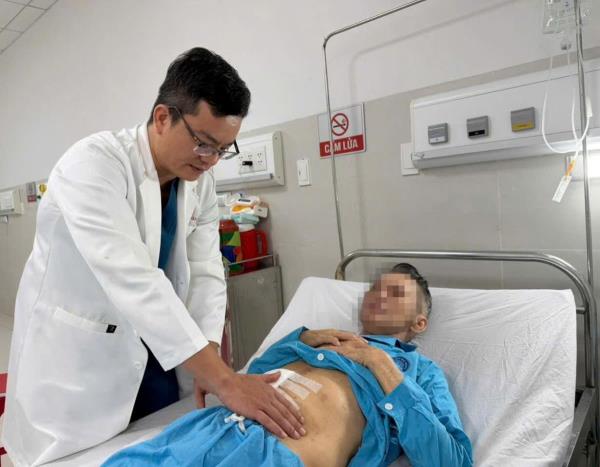 Cứu sống bệnh nhân ung thư gan vỡ khối u, xuất huyết ồ ạt