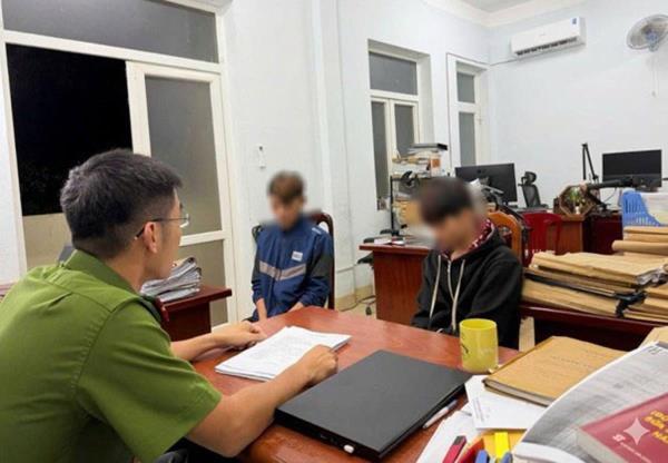 Khởi tố 2 đối tượng cố ý gây thương tích