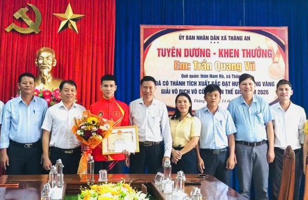 Thăng An khen thưởng VĐV giành HCV Võ cổ truyền thế giới năm 2026
