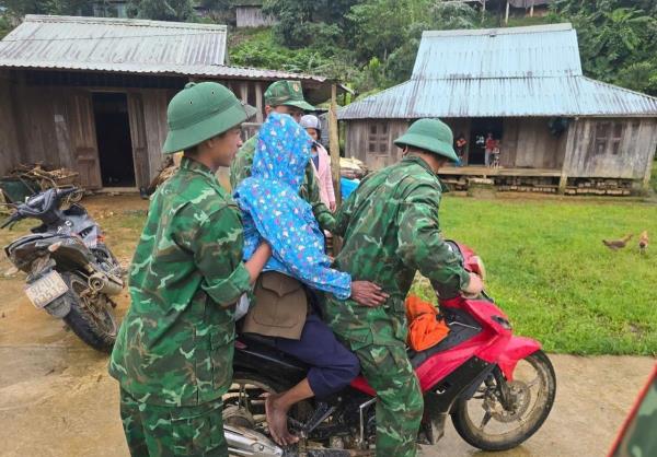 Giữ bình yên dưới chân núi Pơrlai