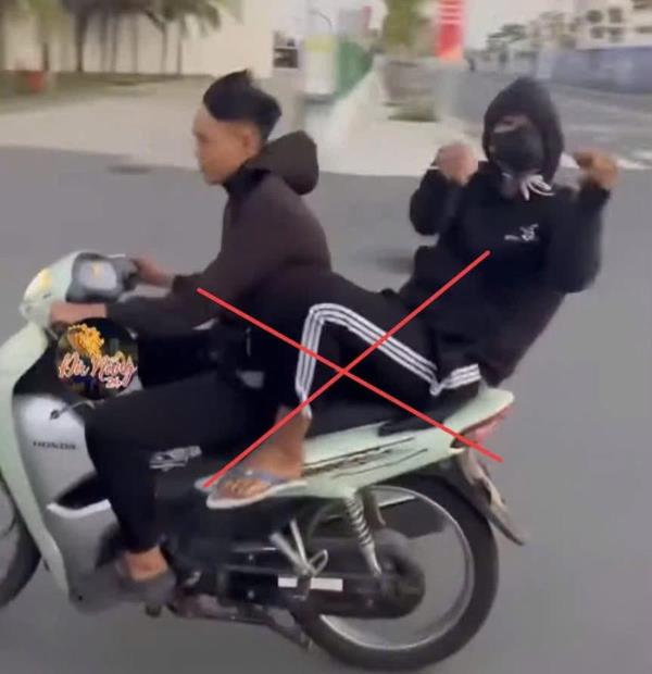 Làm rõ nhóm đối tượng trộm cắp xe máy, dùng hung khí khiêu khích người đi đường