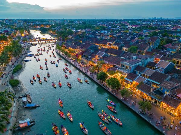 Tỏa sáng trên nền di sản