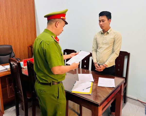 Truy bắt đối tượng truy nã lừa đảo chiếm đoạt hàng trăm triệu đồng qua mạng xã hội