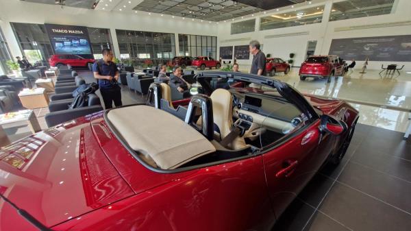 Sắp ra mắt dòng sản phẩm Minibus và Ô tô con mang thương hiệu THACO