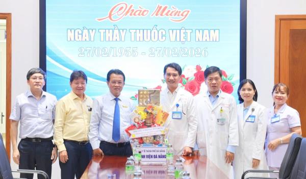 Lãnh đạo EVNCPC thăm, chúc mừng các cơ sở y tế nhân Ngày Thầy thuốc Việt Nam
