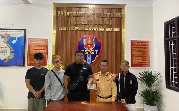 Những bạn trẻ làm việc tốt