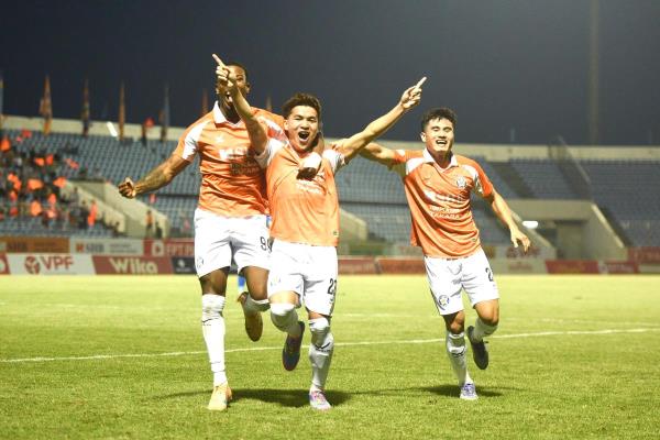 SHB Đà Nẵng giành chiến thắng đầu tiên trên sân Chi Lăng trong năm mới