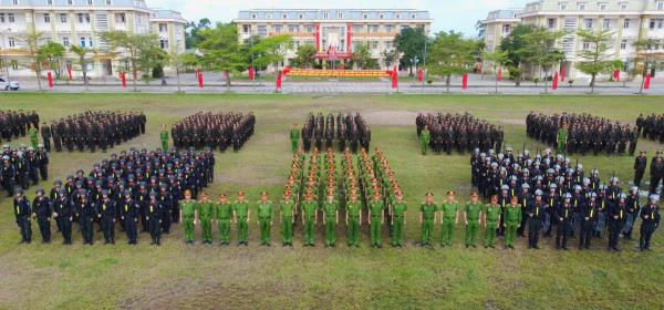 616 chiến sĩ mới bước vào khóa huấn luyện năm 2026 tại Trung đoàn CSCĐ Trung bộ