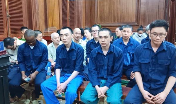 Tuyên án đường dây chuyển tiền trái phép và rửa tiền xuyên biên giới