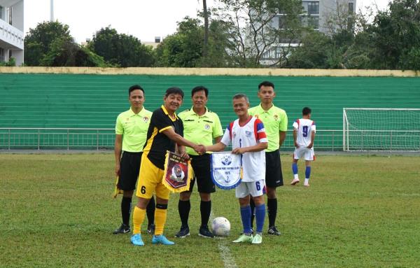 Giao lưu bóng đá giữa đội cựu cầu thủ Quảng Nam – Đà Nẵng và Cảng Sài Gòn