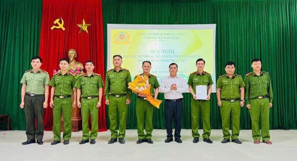 Công an xã Tam Xuân ra mắt mô hình Tổ tuyên truyền miệng bảo đảm an ninh trật tự