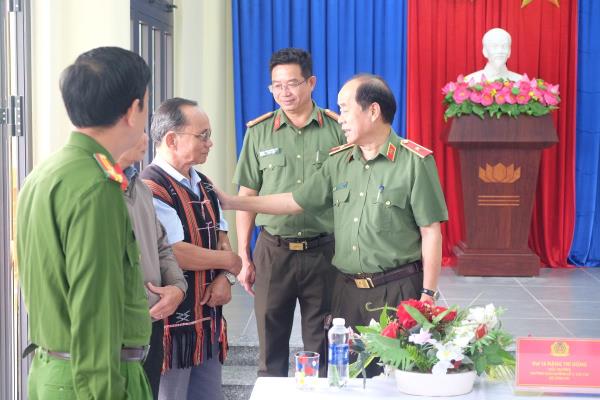 Giám đốc Công an TP Đà Nẵng kiểm tra công tác bảo đảm an ninh trật tự phục vụ bầu cử