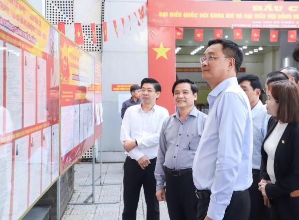 Bí thư Thành ủy Đà Nẵng Lê Ngọc Quang kiểm tra công tác chuẩn bị bầu cử