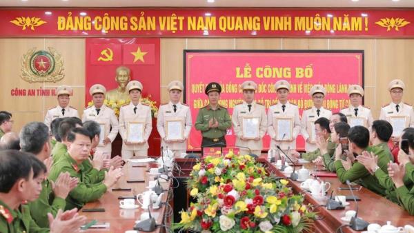 Công an tỉnh Hà Tĩnh điều động 9 cán bộ đến nhận nhiệm vụ tại các xã biên giới