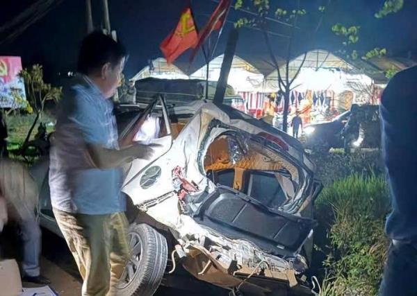 Xe tải tông liên tiếp 3 ô tô trên quốc lộ 29 tại Đắk Lắk, 1 người đi bộ tử vong