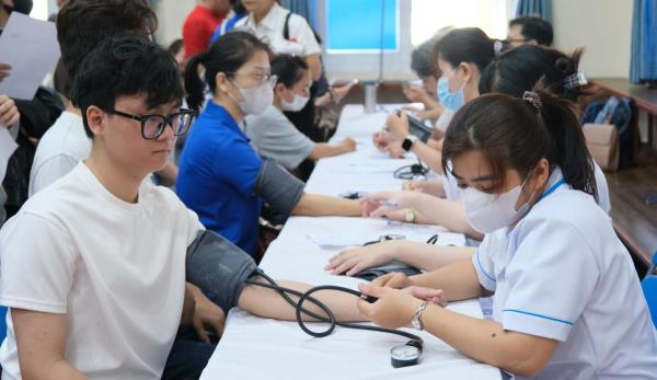 Mỗi giọt máu cho đi - Một cuộc đời ở lại