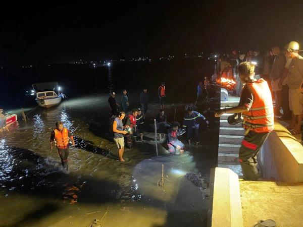 2 trẻ nhỏ đuối nước thương tâm