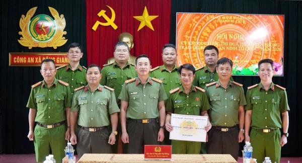 Cụm thi đua số 8 Công an TP Đà Nẵng ký kết giao ước thi đua Vì an ninh Tổ quốc năm 2026