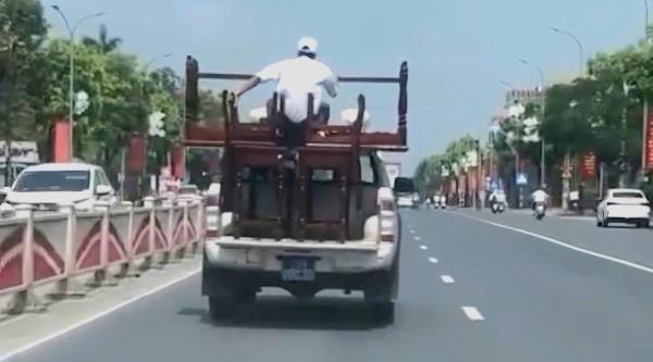 Quá nguy hiểm