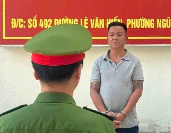 Bắt tạm giam đối tượng tổ chức đánh bạc trá hình qua giải Poker