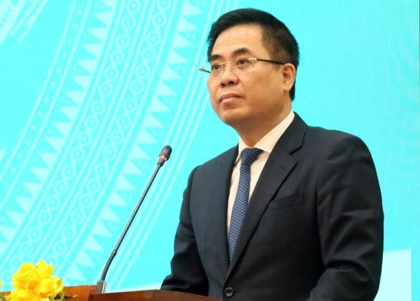 Ông Nguyễn Hoàng Giang tái đắc cử Chủ tịch UBND tỉnh Quảng Ngãi