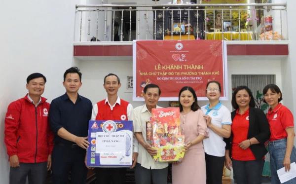 Vận động hơn 820 triệu đồng hỗ trợ cán bộ, hội viên phụ nữ khó khăn