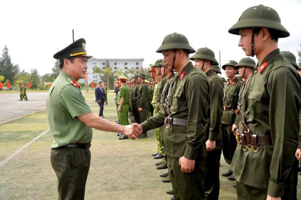 Khai giảng khóa huấn luyện công dân thực hiện nghĩa vụ tham gia CAND năm 2026