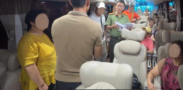 Kịp thời giải quyết vụ du khách bị ép mua hàng