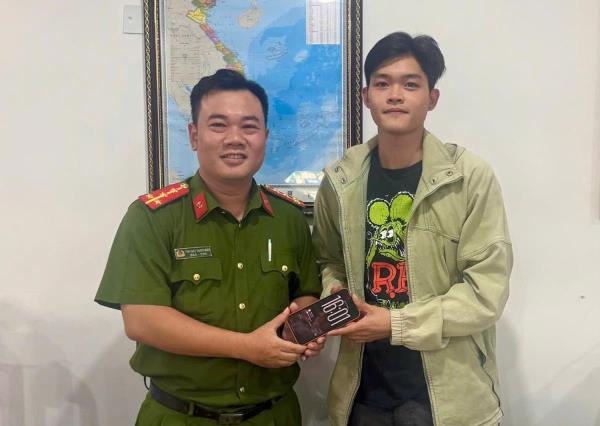 Nhanh chóng xác minh, trao trả tài sản cho người dân