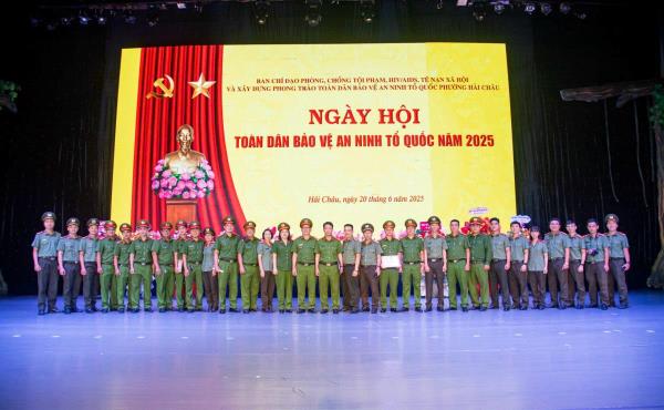 Kiến trúc sư xây dựng thế trận lòng dân vững chắc