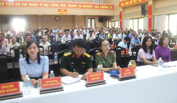 Tuyên truyền, phổ biến, giáo dục pháp luật cho 250 cán bộ cơ sở