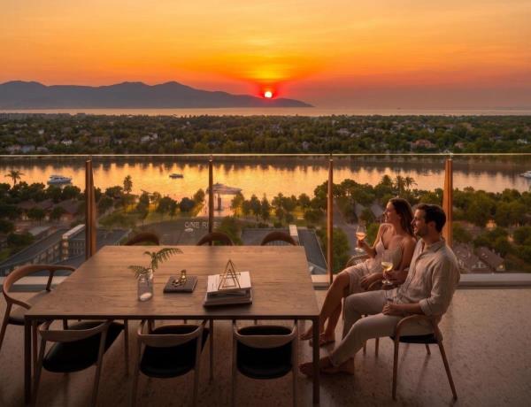 Giải mã Nỗi ám ảnh nhà hướng tây: Khi cái nắng gắt hóa đặc quyền hoàng hôn tại Regal Complex