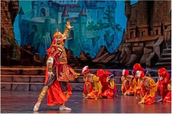 Gần 100 nghệ sĩ ballet và opera Belarus đến Hà Nội