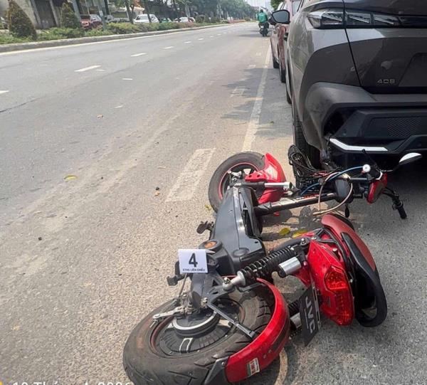 Tìm người liên quan vụ TNGT trên đường 2 Tháng 9