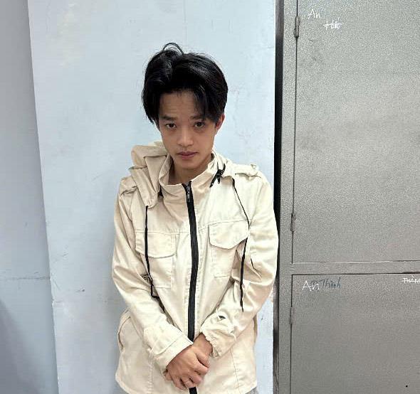 Cô đồng nghìn like thả câu xem bói chiếm đoạt tài sản