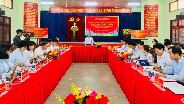 Chủ tịch HĐND thành phố Đà Nẵng Nguyễn Đức Dũng làm việc với phường Điện Bàn Bắc